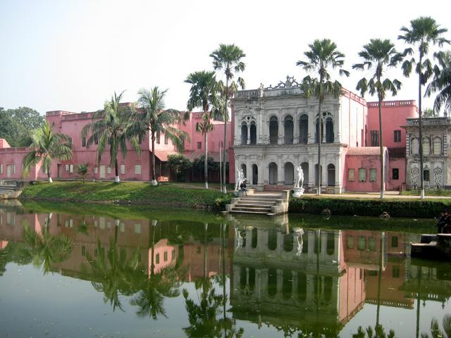 Sadarbari: the Folk-Art Museum.