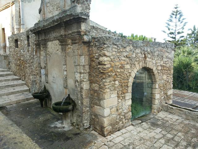 Arab fountain