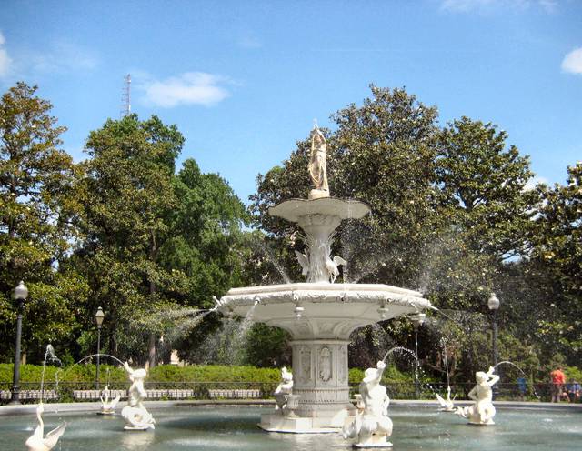 Forsyth Park fountain