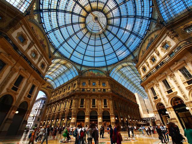 Even if you don't quite have the budget for luxury shopping, just a visit to Galleria Vittorio Emmanuele II should be de rigeur