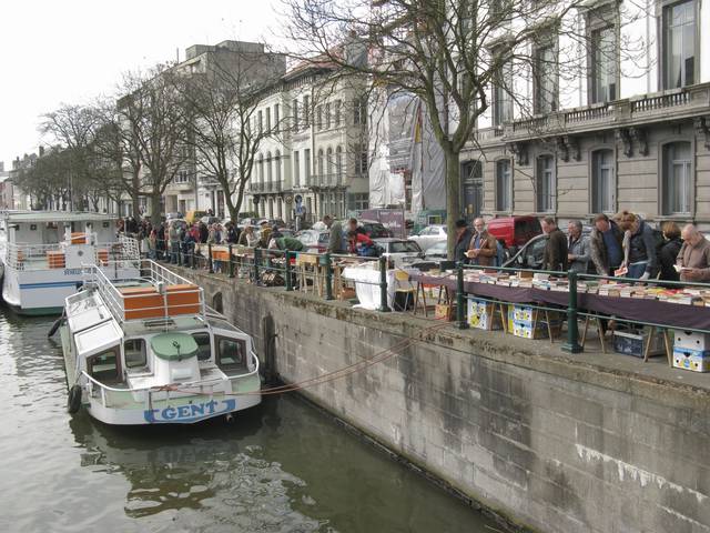Book market in Ghent