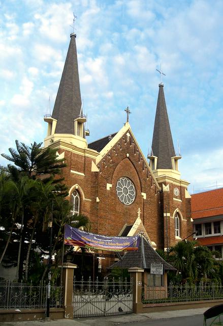 Gereja Katolik Kelahiran Santa Perawan Maria