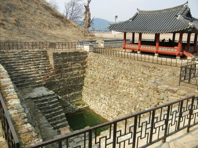 Lotus Pond and Manharu Pavilion in Gongsan Fortess.