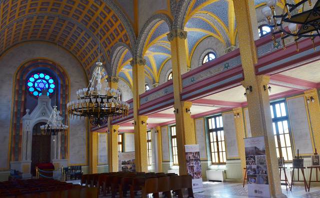 Inside the Grand Synagogue