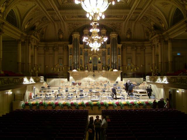 Tonhalle, under renovation