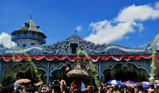 The Kasunanan Palace, or Keraton. The clock tower is called Panggung Songgobuwono