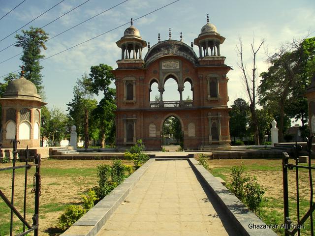 Guides Memorial