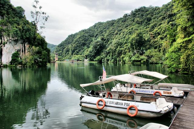 Boats across the lake from Gunung Lang