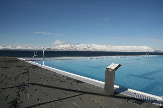 Hofsós outdoor geothermal swimming pool with a magnificent view over the fjord