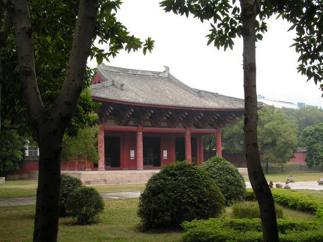 Hualin Temple