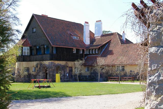 Courtyard of Hvitträsk manor