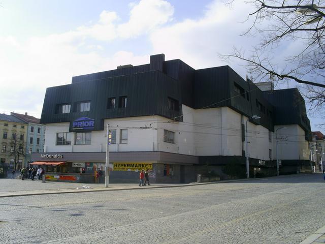 Shopping center Prior at Masaryk square