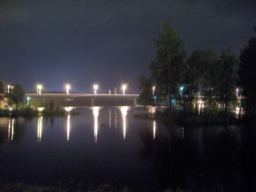 Night view of Joensilta, the river bridge