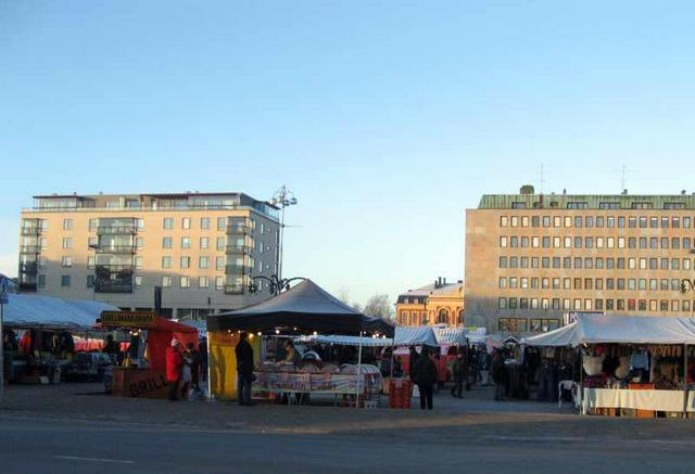 Commerce at the Market Place