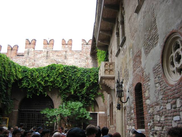 Juliet's House and Balcony