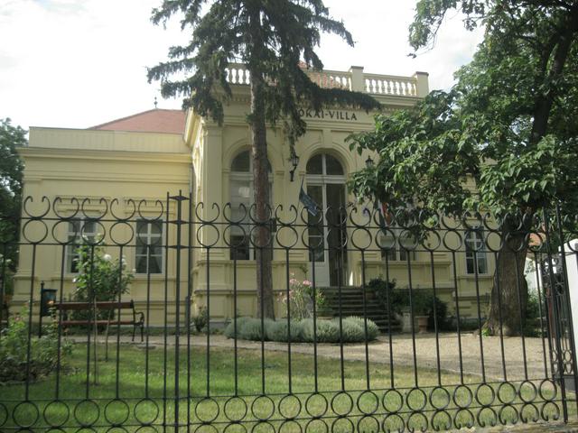 Jókai Villa