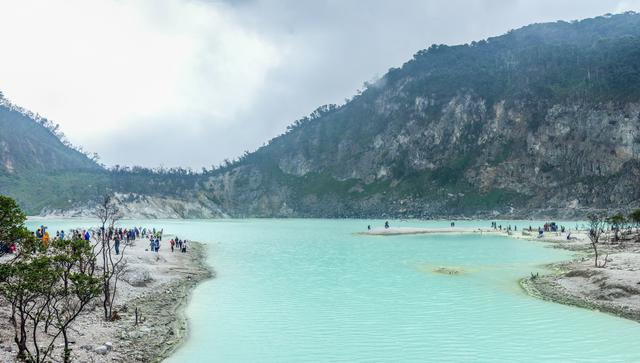 The Kawah Putih crater lake near Ciwidey.