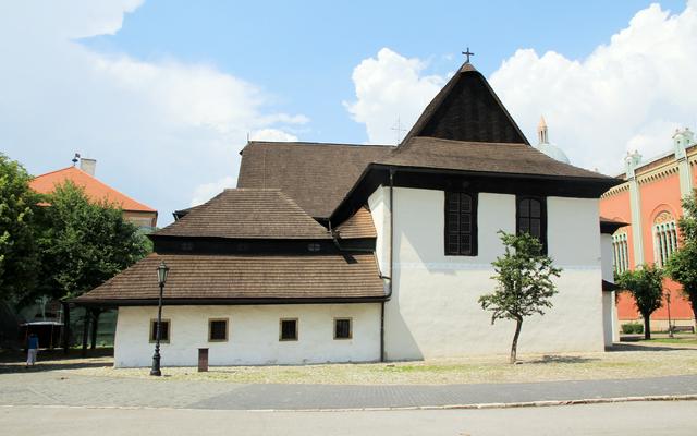 Wooden articular church