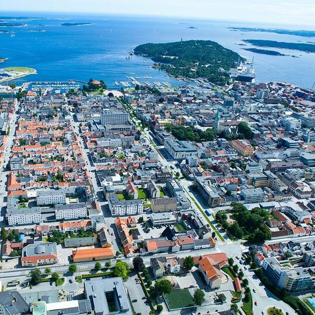 Kvadraturen, the city center with its distinctive checkerboard design.