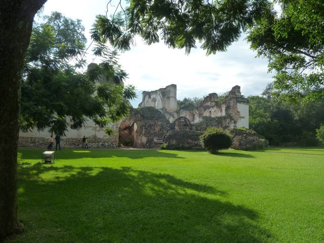 Most of La Recolección complex still lies in ruins.