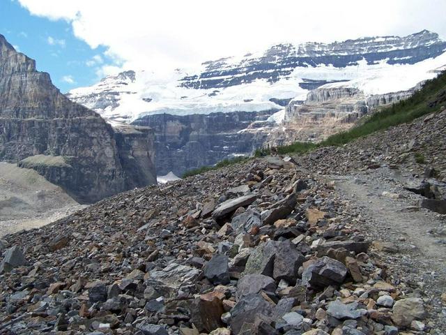 View along hike to Victoria Glacier