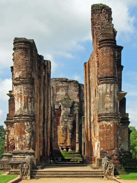 Lankatilaka Temple