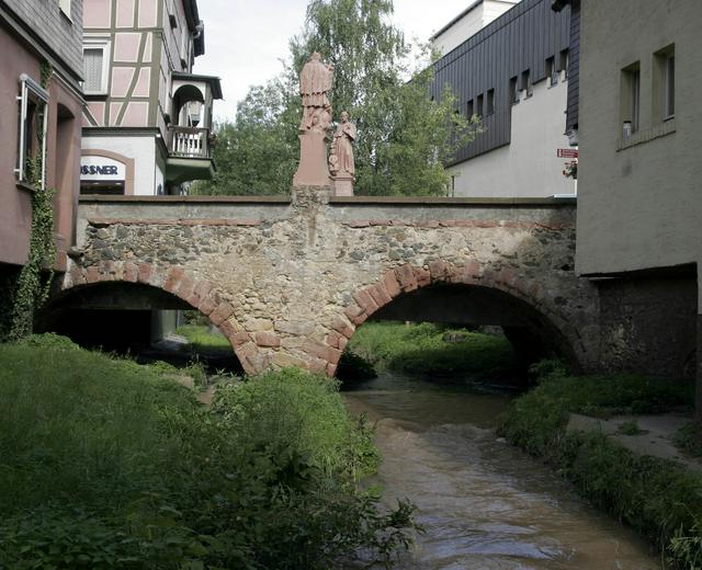 Bridge with statues within the Altstadt