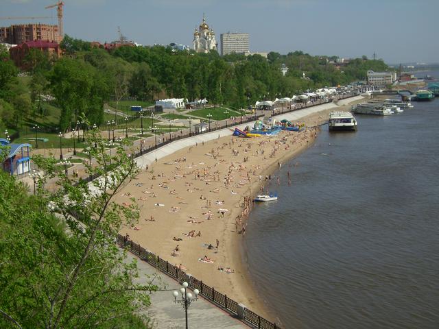 The city beach with the Cathedral of the Transfiguration towering above.