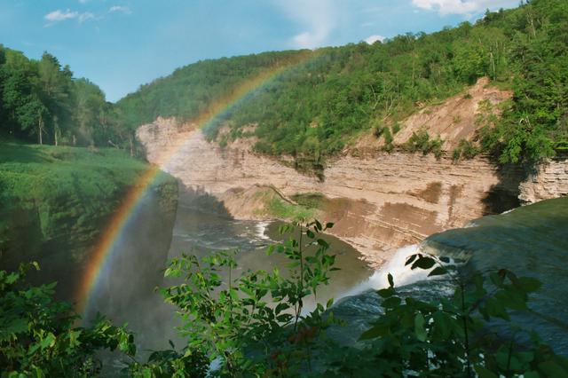 Rainbow over the Middle Falls – Mr. Letchworth's "Glen Iris"