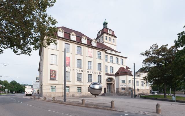 Lindenmuseum in Hegelplatz