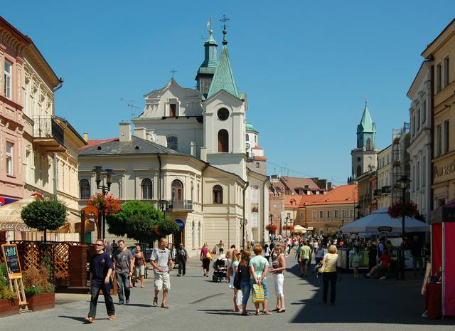 Krakowskie Przedmieście, the most important pedestrianized street in the city