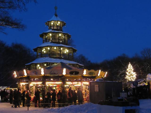 Christmas market Chinesischer Turm