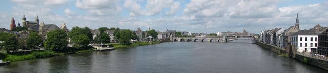 River Maas and Saint Servatius Bridge from the Hoeg Brogk