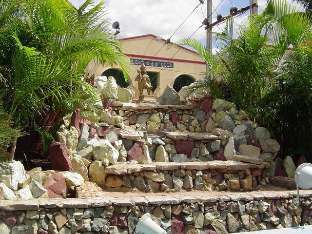 Garden outside the temple