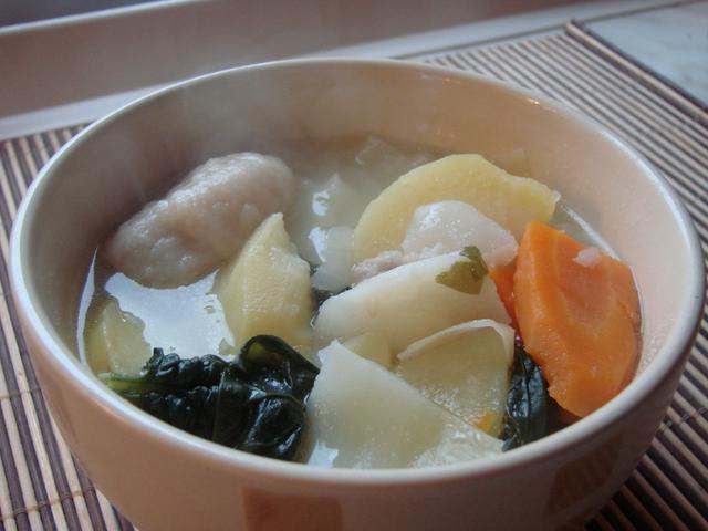 Maori boil up, a soup of vegetables and pork bones