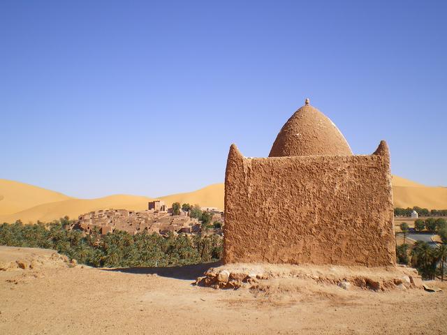 A qibba at the Thaghirt Oasis