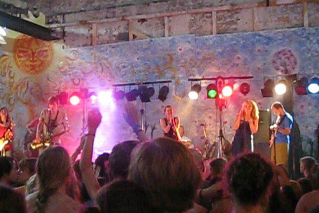 Maria Gasolina performing at 2008 Faces in Billnäs ironworks