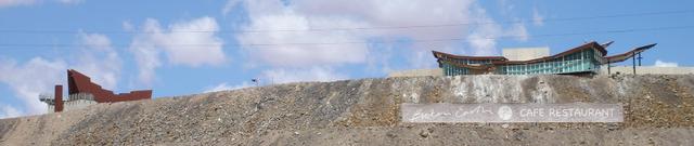 Miner's memorial and the cafe (on the right).