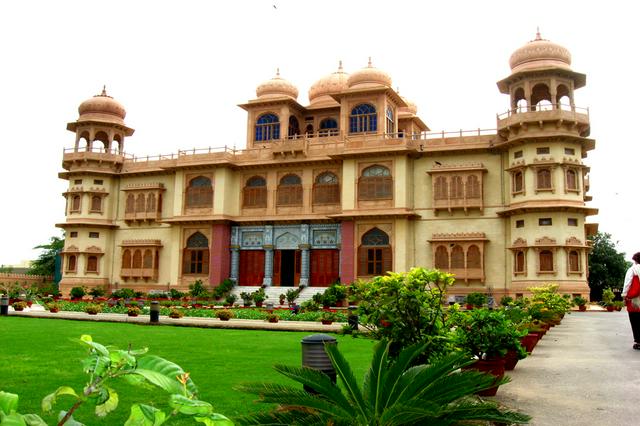 Mohatta Palace