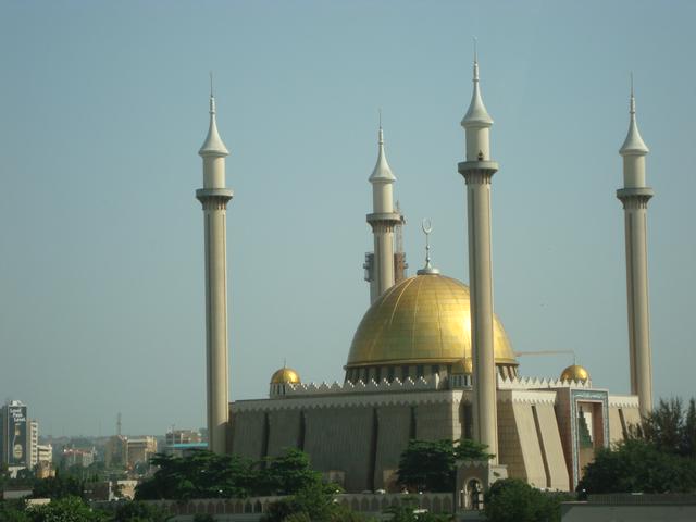  Abuja National Mosque