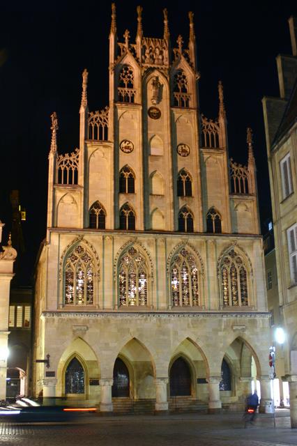 Old city hall with the peace hall