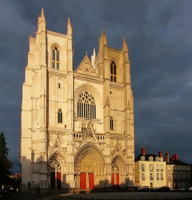 Cathédrale de Saint-Pierre-et-Saint-Paul 