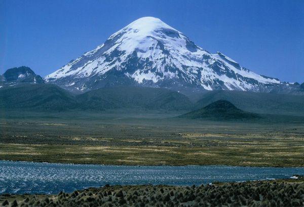 Bolivia's highest mountain Nevado Sajama, 6,542m