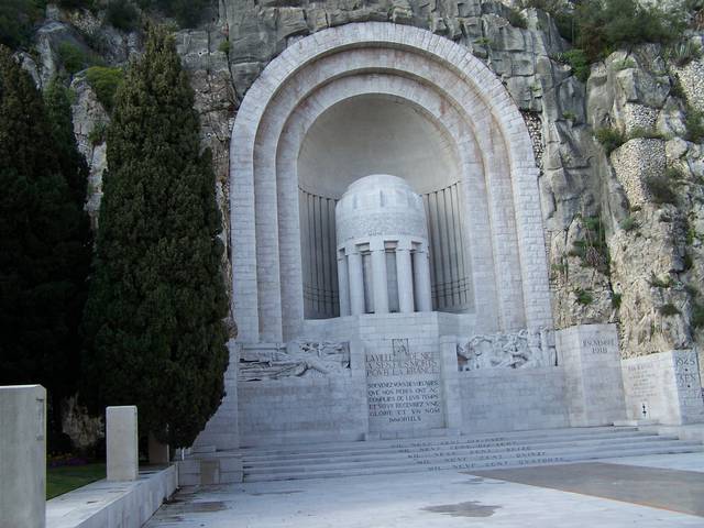 WW1 monument