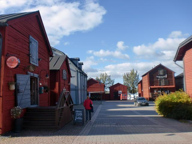 Oulu market square granaries