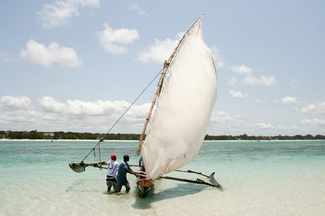 Outrigger canoe