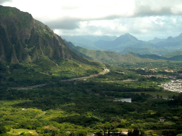 The Nu'uanu Pali Lookout