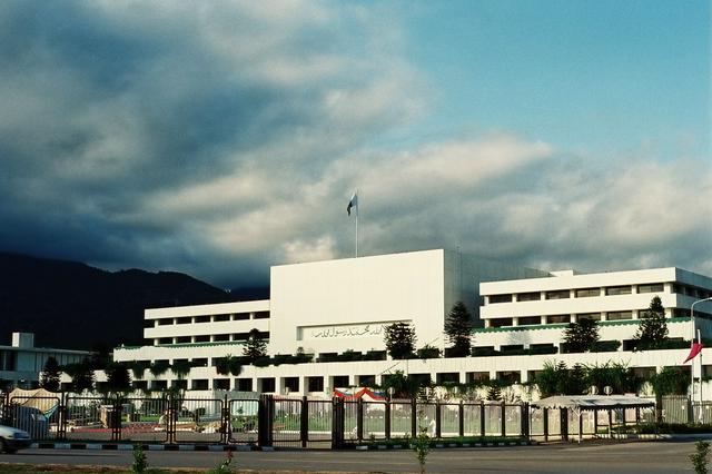 alt=Parliament House, Islamabad by Usman Ghani.jpg