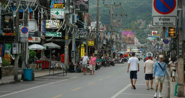 Bangla Rd by day