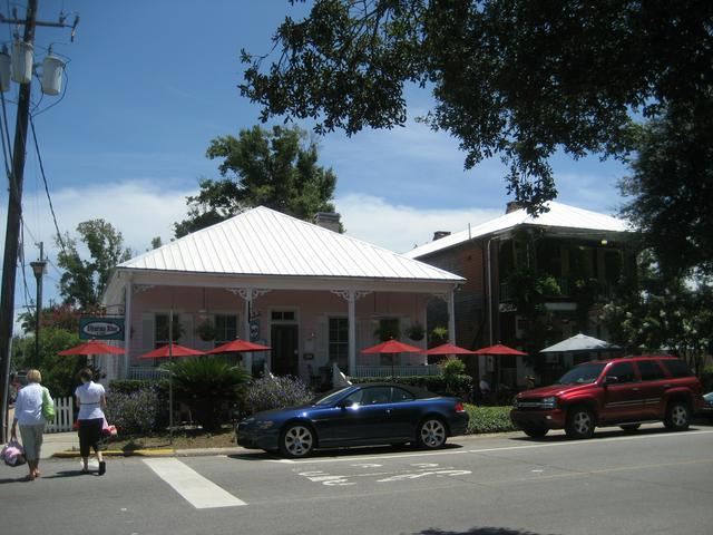 Several local restaurants are around Seville Square